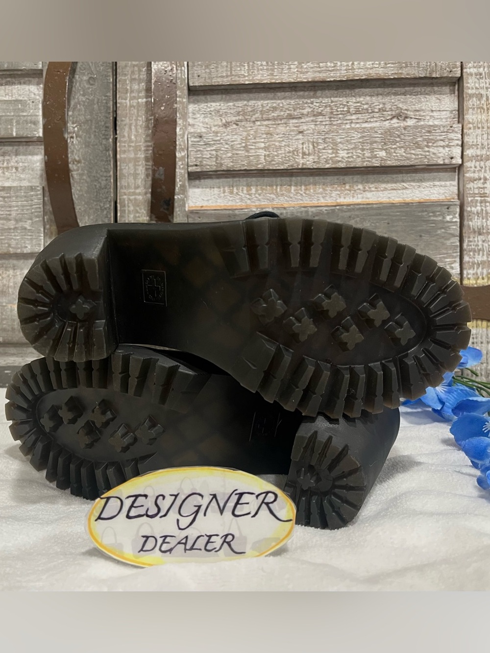 Dr. Martens Persephone Black Leather Lace Up Booties Size 5 EUC! - Picture 12 of 12